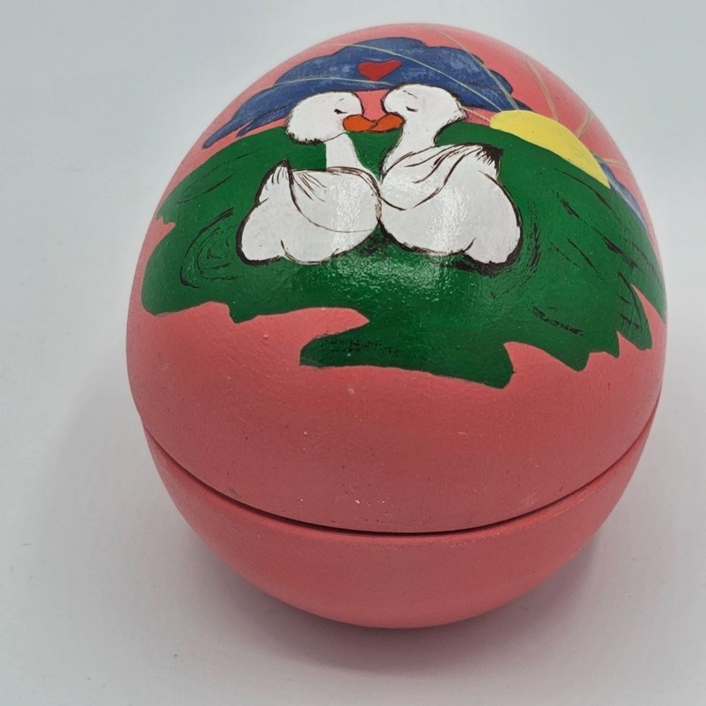 Handpainted Ceramic Egg Storage Trinket Box Ducks Easter Vintage - Picture 2 of 6